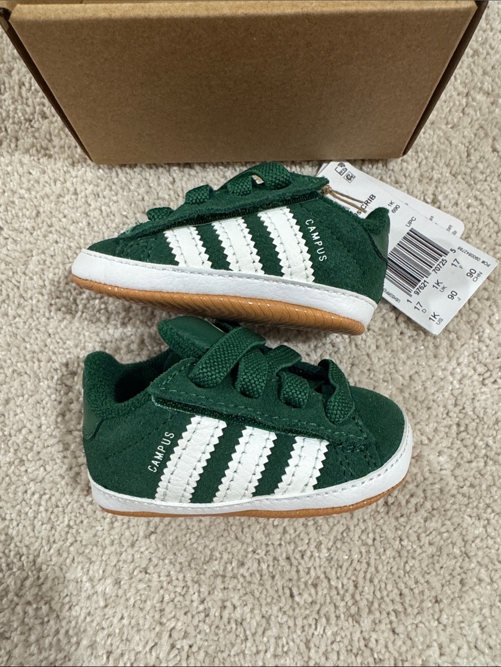 NWT adidas Kids Green & White Campus Crib Sneakers